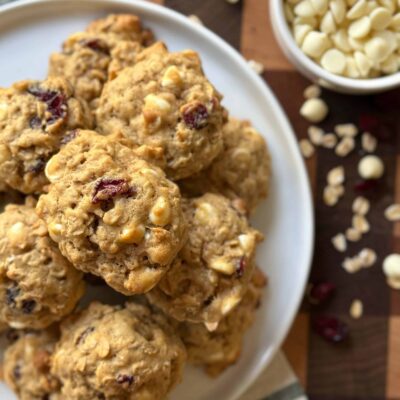 Cranberry and White Chocolate Oatmeal Cookies