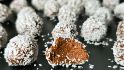 Chocolate Cottage Cheese Rum Balls (High Protein Low Carb)