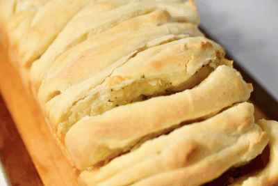 Sourdough Garlic Rosemary Pull-Apart Bread