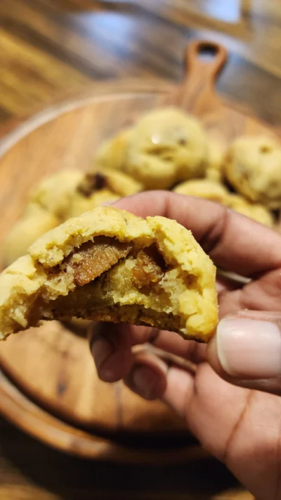 Biscuit bites with soy glazed bacon (GF)