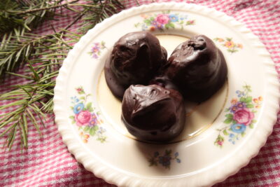 Easy Gluten Free No Bake Cheesecake Balls