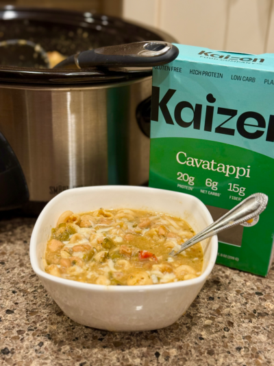 slow cooker white chicken chili mac