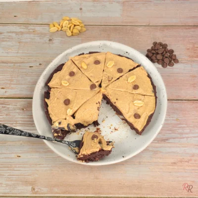 Cottage Cheese Brownie Pizza with Peanut Butter Topping