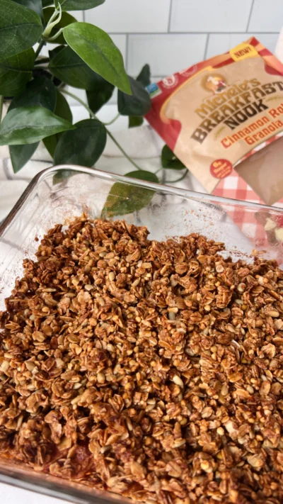 Cinnamon Roll Apple Crisp