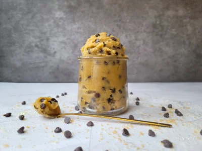 Edible Chocolate Chip Cookie Dough (Vegan)