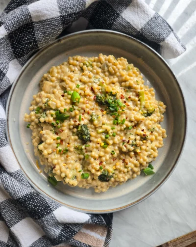 One Pot Boursin, Broccoli & Cheddar Acini Di Pepe