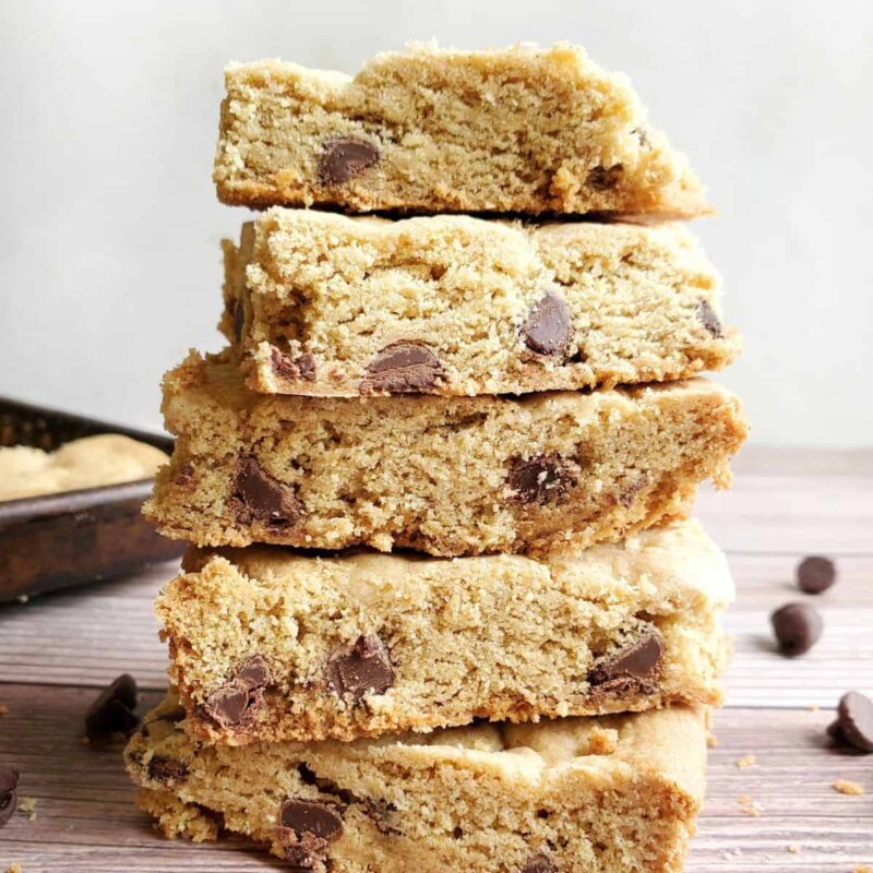 Gluten Free Chocolate Chip Cookie Bars by Thrivingglutenfree - FoodSocial