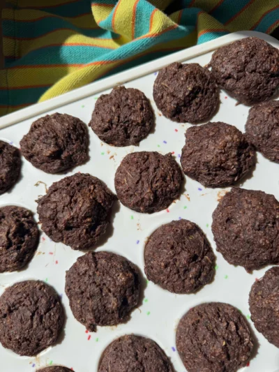 Healthy Chocolate Zucchini Muffins