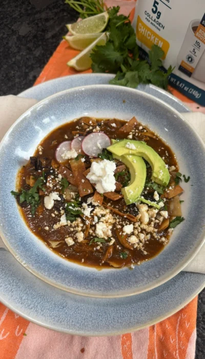 Sopa Azteca (Tortilla Soup)