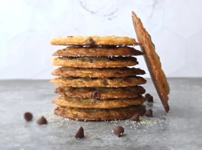 Thin and Crispy Chocolate Chip Cookies (Vegan)