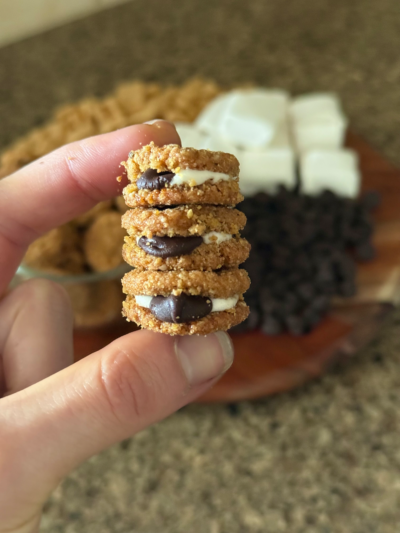 s’mores protein cookie sandwich