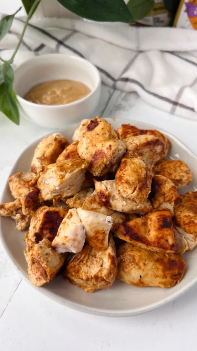 Copycat Chick Fil A Grilled chicken nuggets w/ sauce
