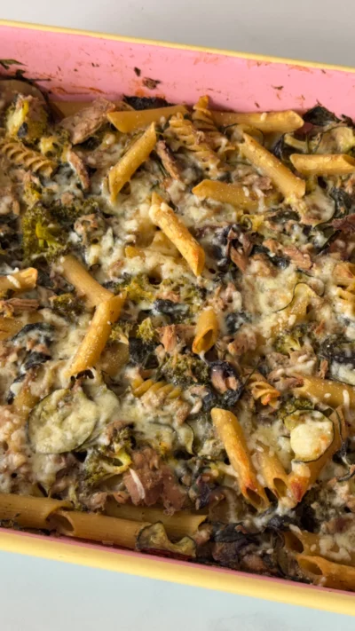 Tuna Pesto Pasta Tray Bake