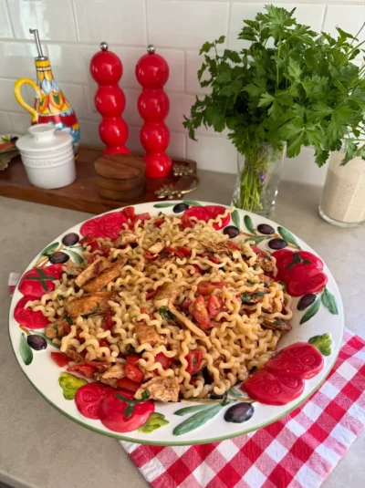 Bruschetta Chicken Pasta Salad