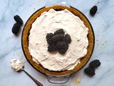 Blackberry Cream Pie (Vegan)