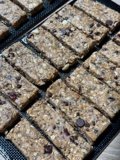 The Yummiest Homemade Granola Bars