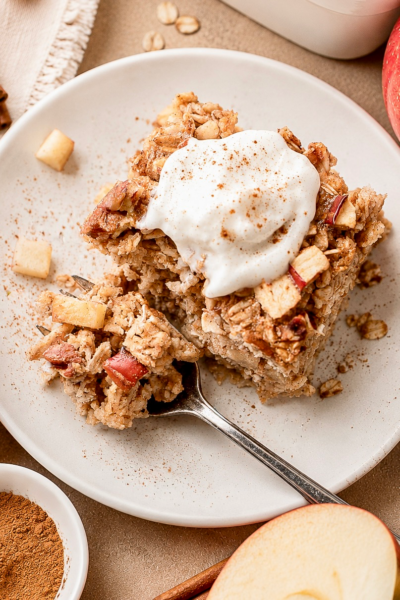 Baked Cinnamon Apple Oatmeal