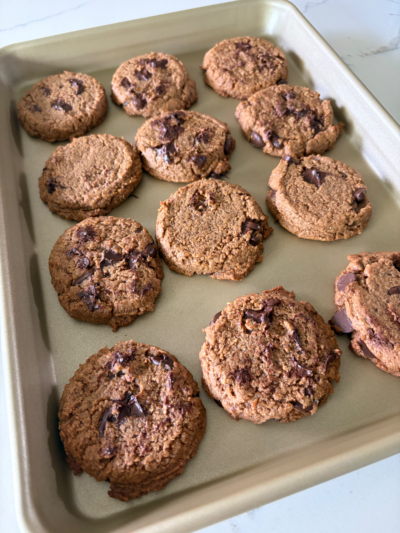 Almond Butter Chocolate Chip Cookies (gluten free/paleo)