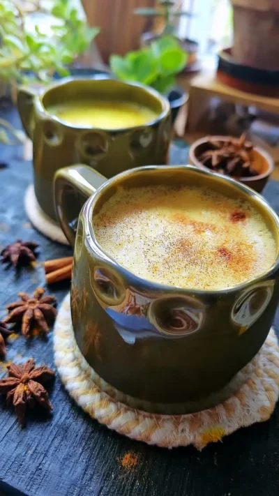Turmeric Latte (Dairy-Free)