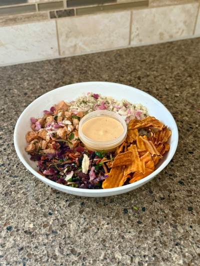 sweetgreen hot honey chicken plate