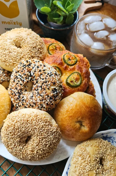 Sourdough Cornmilk Bagels