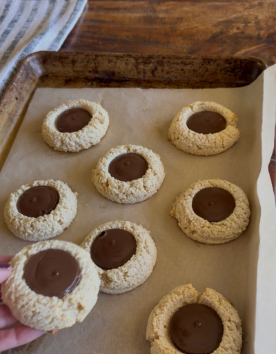 Gluten-Free Peanut Butter Cup Cookies