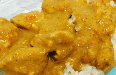 “Butter” Chicken with Cauliflower Rice