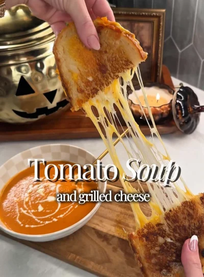 Homemade Roasted Tomato Soup + Extra Cheesy Grilled Cheese