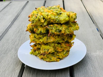 Cheesy Broccoli Fritters