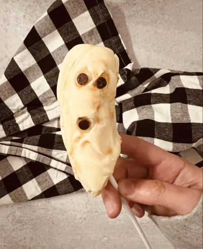 Chocolate BOOnana Pops