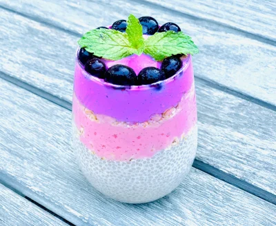 Ombre Pitaya Chia Parfait