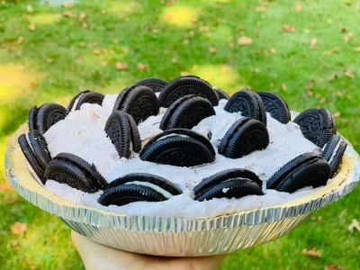 “Oreo” Cookie Pie