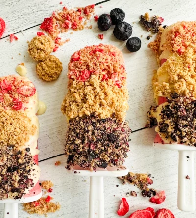 Strawberry Shortcake Pops